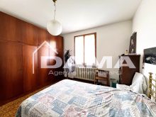 Villa Indipendente su Strada Chiusa al Traffico con Corte Privata e Doppio Accesso Carrabile25