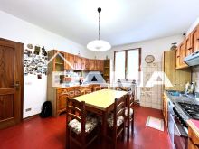 Villa Indipendente su Strada Chiusa al Traffico con Corte Privata e Doppio Accesso Carrabile49