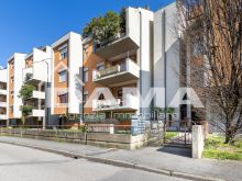 Musicisti - Trilocale con Balconi Separati al Terzo e Ultimo Piano 0123