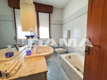 zona Bussecchio Ampio appartamento con mansarda e garage doppio 27