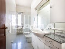 Ca’ossi – appartamento 2 letto, ultimo piano con caminetto, terrazzo e garage 24