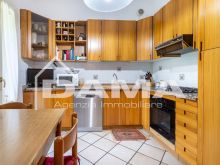 CORIANO_Villino semi indipendente con giardino privato in contesto residenziale e signorile15