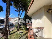 Ca'Ossi - Casa Indipendente con Due Appartamenti in Zona di Pregio 0109