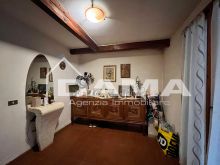 zona SAN GIORGIO - casa indipendente contornata da aperta campagna vicino all'autostrada13