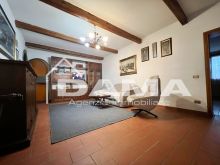zona SAN GIORGIO - casa indipendente contornata da aperta campagna vicino all'autostrada44