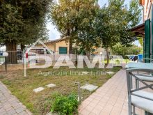 ADIACENZE VIA GORIZIA _ Appartamento con ingresso indipendente, giardino privato e garage 11