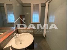 Elegante casa indipendente con giardino privato e ampi spazi interni_BAGNO P13