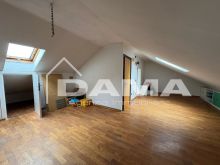 Elegante casa indipendente con giardino privato e ampi spazi interni_MANSARDA3