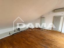 Elegante casa indipendente con giardino privato e ampi spazi interni_MANSARDA1