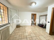 Elegante casa indipendente con giardino privato e ampi spazi interni_TAVERNA1