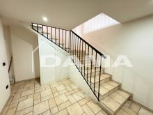 Elegante casa indipendente con giardino privato e ampi spazi interni_ING1
