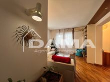 Casa Indipendente con Due Appartamenti in zona Ricercata e Servita 0103