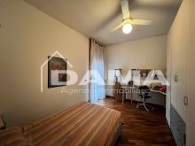 Casa Indipendente con Due Appartamenti in zona Ricercata e Servita 0123