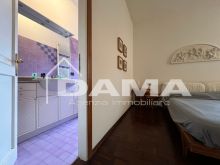 Casa Indipendente con Due Appartamenti in zona Ricercata e Servita 0126