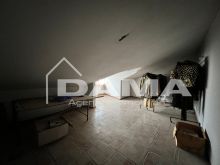 Casa Indipendente con Due Appartamenti in zona Ricercata e Servita 0139