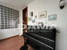 Casa Indipendente con Due Appartamenti in zona Ricercata e Servita 0142