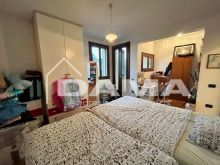 Villino di recente costruzione con ampi spazi e finiture di pregio a Borgo Sisa 30