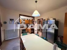 Villino di recente costruzione con ampi spazi e finiture di pregio a Borgo Sisa 80