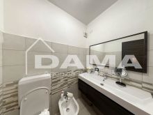 Elegante appartamento ristrutturato con balconi e garage – Zona Parco delle Stagioni, Forlì_bagno 1