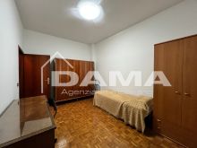 Appartamento Due Camere Piano Alto con Garage in zona Servita 02