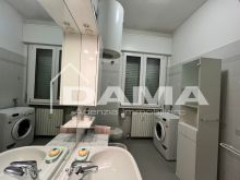 Appartamento Due Camere Piano Alto con Garage in zona Servita 03