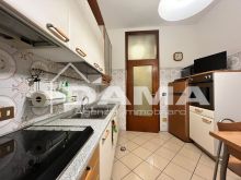 Appartamento Due Camere Piano Alto con Garage in zona Servita 11