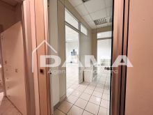 Ufficio con ingresso indipendente e parcheggio privato a Coriano 08