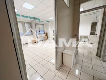 Ufficio con ingresso indipendente e parcheggio privato a Coriano 09