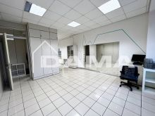 Ufficio con ingresso indipendente e parcheggio privato a Coriano 17