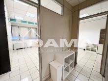 Ufficio con ingresso indipendente e parcheggio privato a Coriano 21