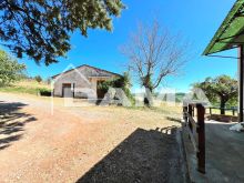 Casa Abbinata Immersa nelle Colline di Predappio con Podere e Capannone27