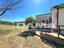 Casa Abbinata Immersa nelle Colline di Predappio con Podere e Capannone30