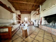 Casa Abbinata di Campagna Con Podere e Capannone 07