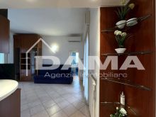 Ampio bilocale con terrazzo perimetrale e posto auto_SOGGIORNOCUCINA02