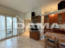 Ampio bilocale con terrazzo perimetrale e posto auto_SOGGIORNOCUCINA06