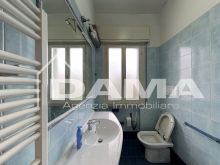 Ampio bilocale con terrazzo perimetrale e posto auto_BAGNO1