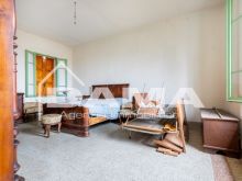 Casa indipendente con terreno_camera primo primo2