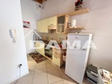 Monolocale Centralissimo in Palazzina d’Epoca Corso della Repubblica 11