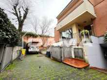 Villetta a schiera d’angolo con giardino – Zona Centro Storico 03