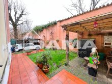 Villetta a schiera d’angolo con giardino – Zona Centro Storico 57