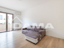 Musicisti_Luminoso e Ristrutturato Due Camere con Garage, Posto Auto e Cantina07