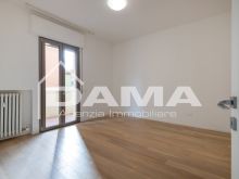 Musicisti_Luminoso e Ristrutturato Due Camere con Garage, Posto Auto e Cantina16