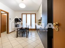 Grazioso trilocale con terrazzi e posto auto a Carpinello 04