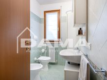 Grazioso trilocale con terrazzi e posto auto a Carpinello 27