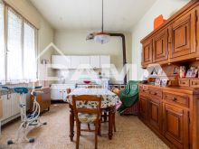 Casa indipendente con 3 appartamenti e ampio giardino privato – San Martino in Villafranca 54