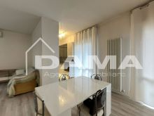 Luminoso appartamento ristrutturato con terrazzo abitabile in zona Piscina_soggiorno cucina13