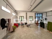 UFFICIO VIA GORIZIA CON VETRINE E PARCHEGGIO 30