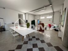 UFFICIO VIA GORIZIA CON VETRINE E PARCHEGGIO 32