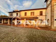 Casolare di Campagna di Ampie Dimensioni Divisibile in Due Unità Abitative41